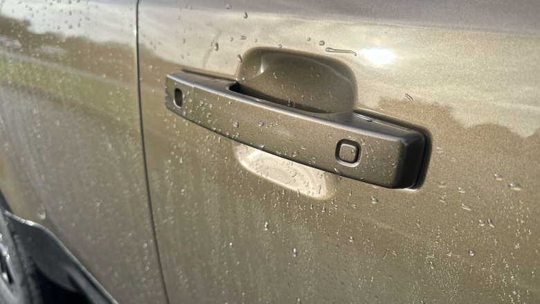 Land Rover Defender 3.0 D250 X-Dynamic SE 110 5dr Auto Diesel Estate